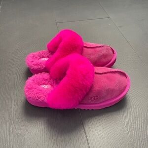 UGG Cozy II Slippers, No Closures, Hot Pink, Size US 4